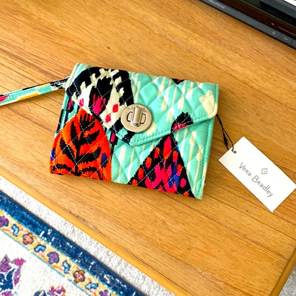 Vera Bradley Handbags - NWT Vera Bradley Your Turn Smartphone Wristlet Wallet